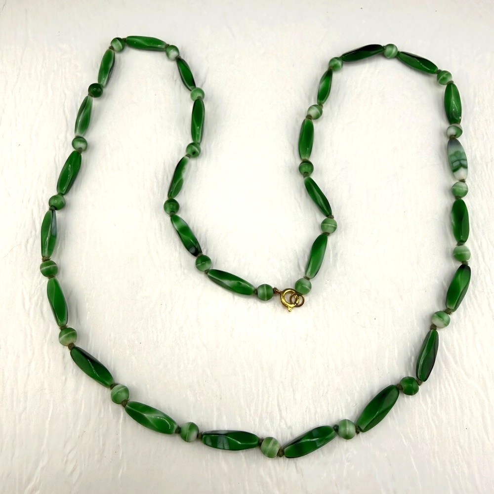 Vintage Estate Beaded Glass Necklace Green Retro Swirl 28in